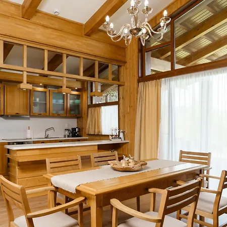 Alpehytte Luxury Pirin Golf & Country Club *