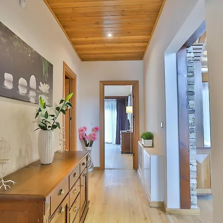 Luxury Pirin Golf & Country Club Chalet